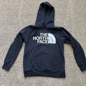 Small North Face Hoddie💛